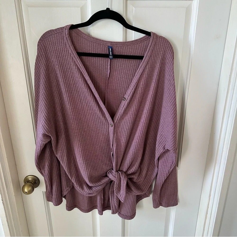 Waffle Knit Tie Front Top - Picture 4 of 6